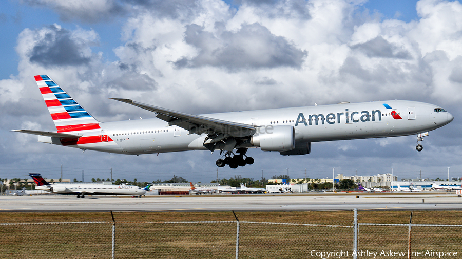 American Airlines Boeing 777-323(ER) (N726AN) | Photo 223655