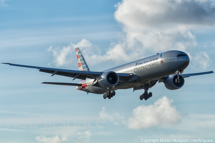 American Airlines Boeing 777-323(ER) (N726AN) | Photo 227432