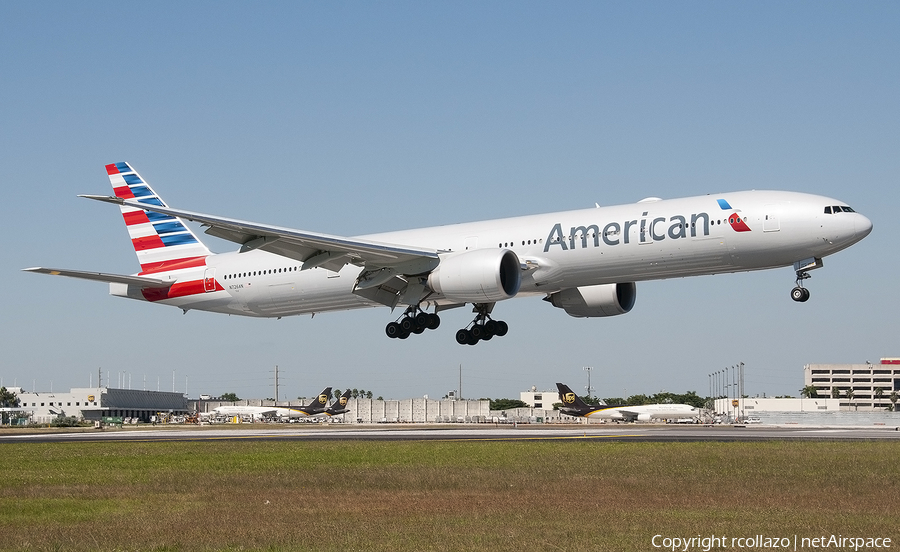 American Airlines Boeing 777-323(ER) (N726AN) | Photo 395069