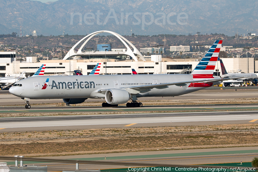 American Airlines Boeing 777-323(ER) (N727AN) | Photo 105071