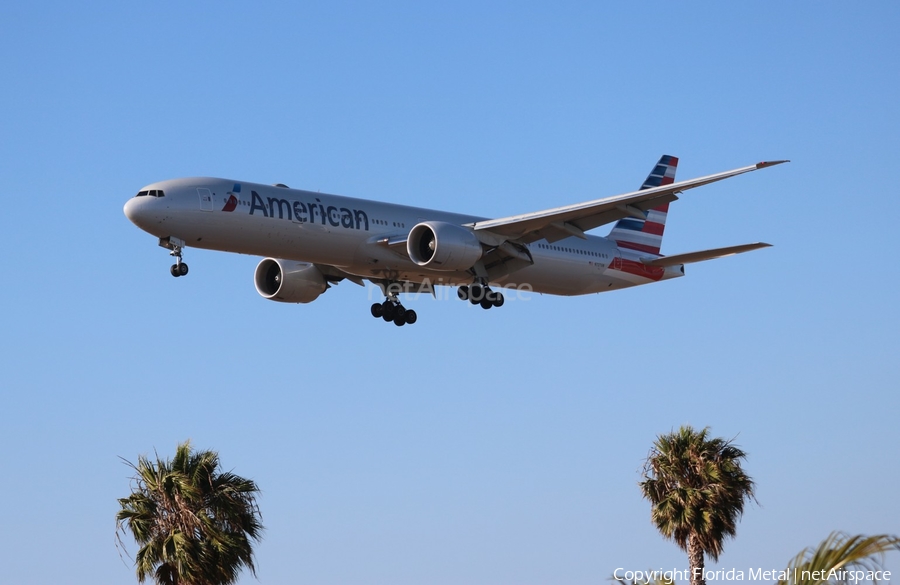 American Airlines Boeing 777-323(ER) (N727AN) | Photo 305427