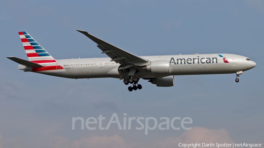 American Airlines Boeing 777-323(ER) (N727AN) | Photo 182372