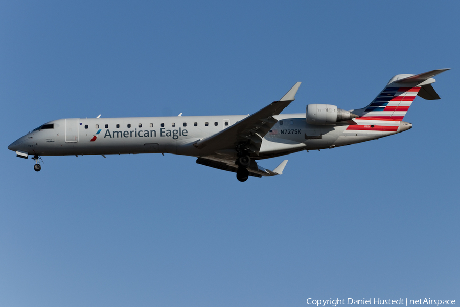 American Eagle (SkyWest Airlines) Bombardier CRJ-701ER (N727SK) | Photo 448559