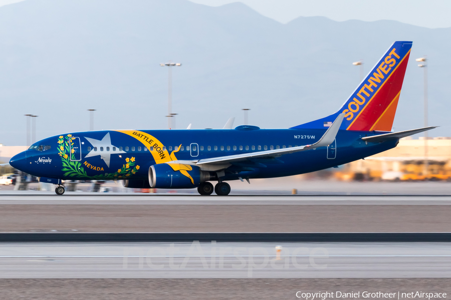 Southwest Airlines Boeing 737-7H4 (N727SW) | Photo 255315