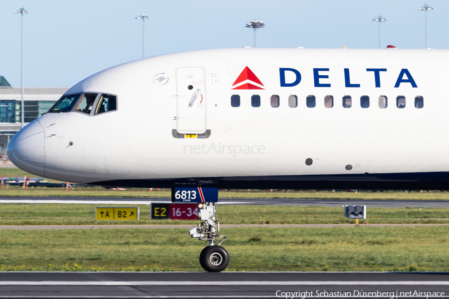 Delta Air Lines Boeing 757-231 (N727TW) | Photo 291586