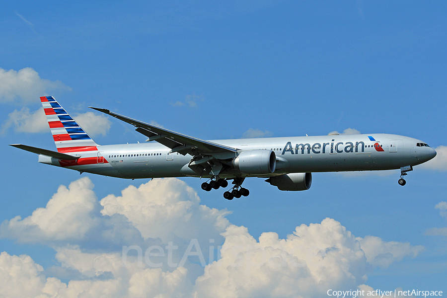 American Airlines Boeing 777-323(ER) (N728AN) | Photo 152406