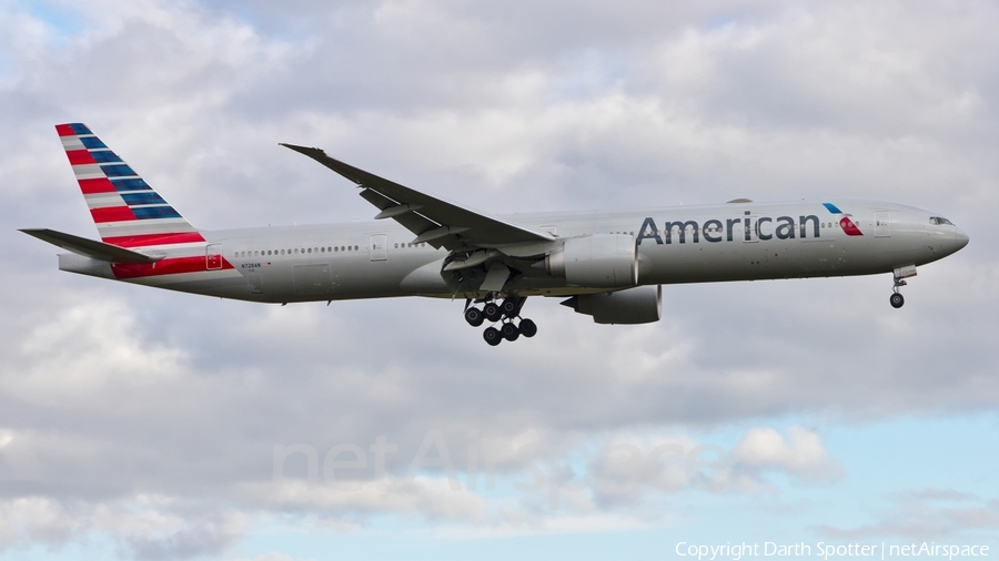 American Airlines Boeing 777-323(ER) (N728AN) | Photo 182373