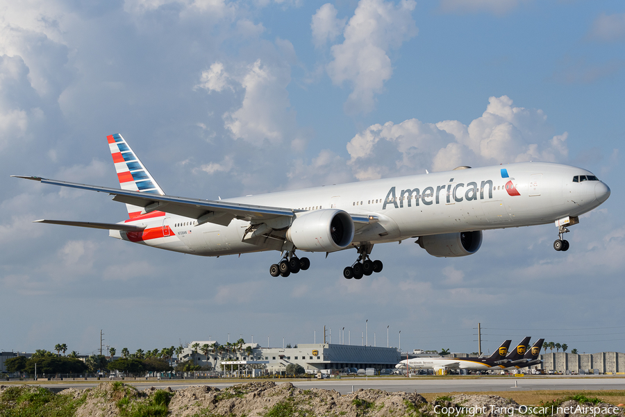 American Airlines Boeing 777-323(ER) (N728AN) | Photo 544760
