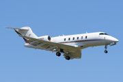 NetJets Bombardier BD-100-1A10 Challenger 350 (N728QS) at  Teterboro, United States