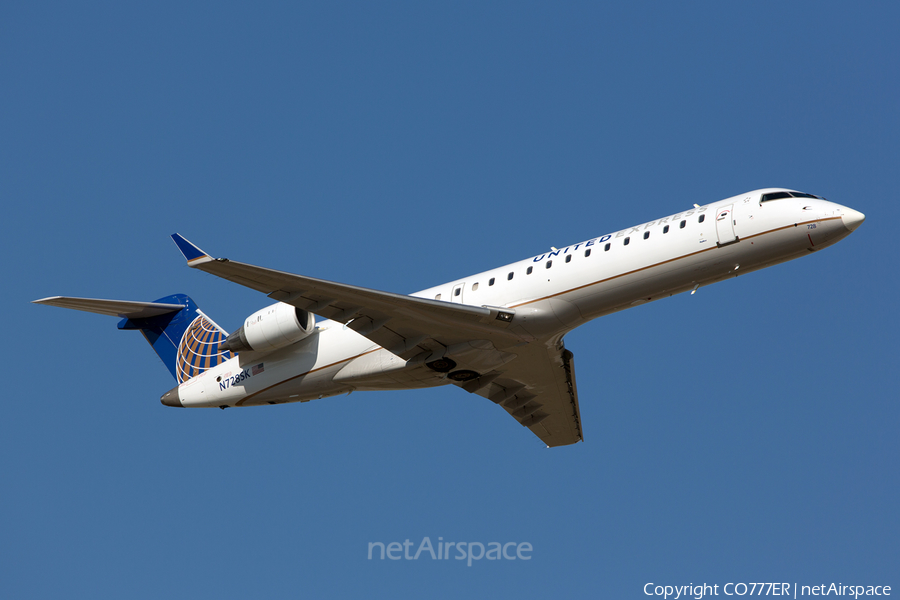 United Express (SkyWest Airlines) Bombardier CRJ-701ER (N728SK) | Photo 91239