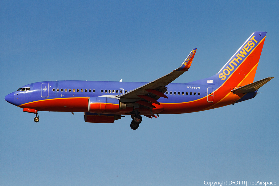 Southwest Airlines Boeing 737-7H4 (N728SW) | Photo 471182