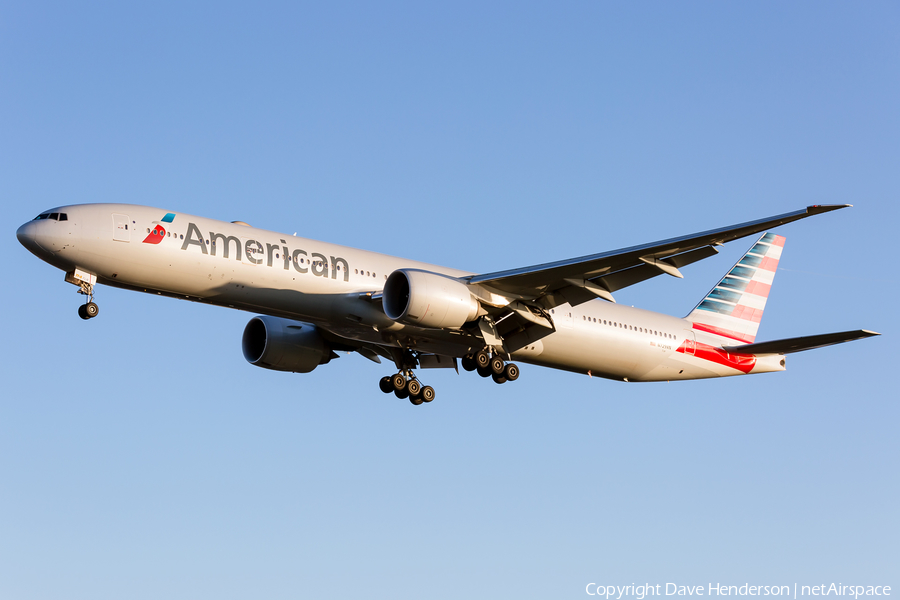 American Airlines Boeing 777-323(ER) (N729AN) | Photo 368613