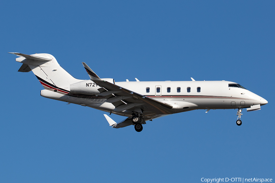 NetJets Bombardier BD-100-1A10 Challenger 350 (N729QS) | Photo 361930