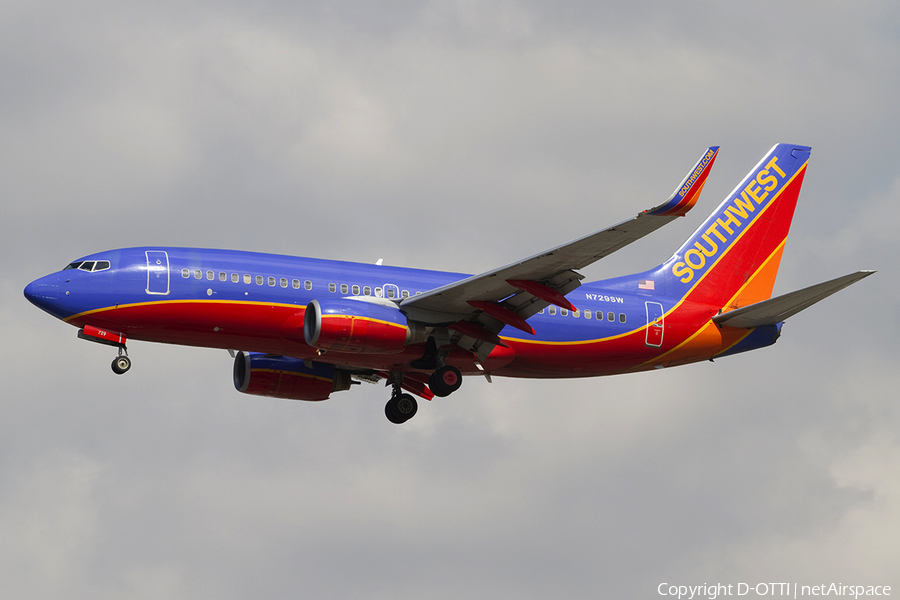 Southwest Airlines Boeing 737-7H4 (N729SW) | Photo 339357