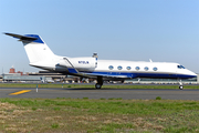 (Private) Gulfstream G-IV-X (G450) (N72LN) at  Newark - Liberty International, United States