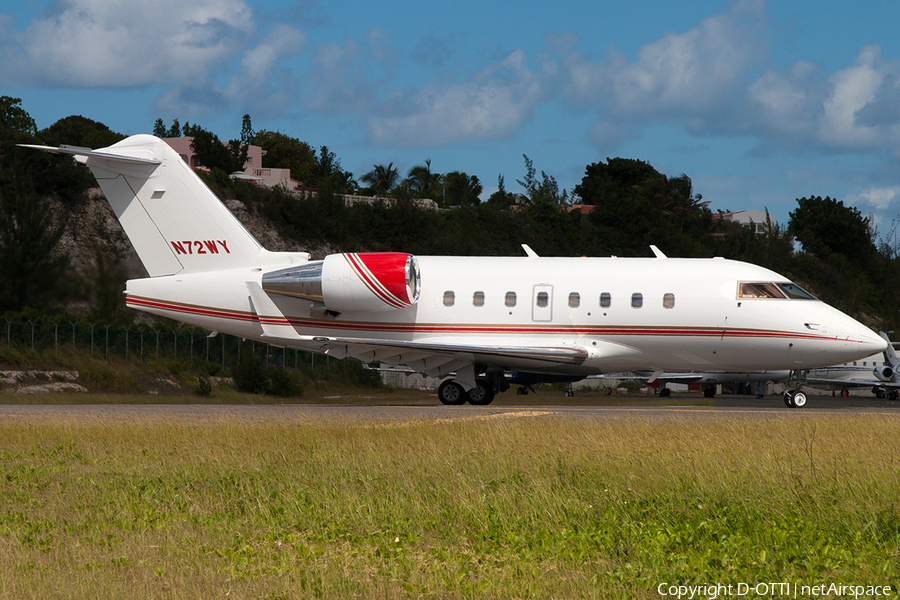 Executive Jet Management Bombardier CL-600-2B16 Challenger 604 (N72WY) | Photo 216913