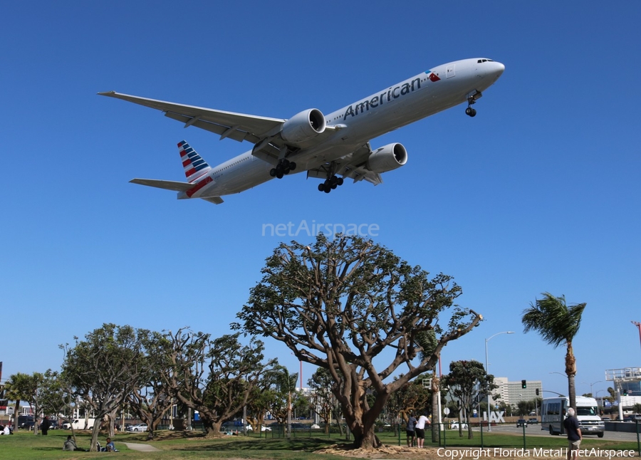 American Airlines Boeing 777-323(ER) (N730AN) | Photo 305437