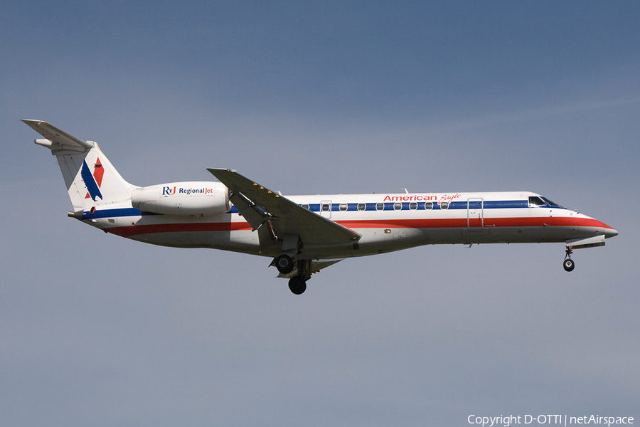 American Eagle Embraer ERJ-135LR (N730KW) | Photo 260886