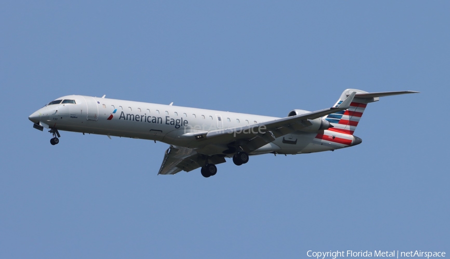 American Eagle (SkyWest Airlines) Bombardier CRJ-701ER (N730SK) | Photo 670440