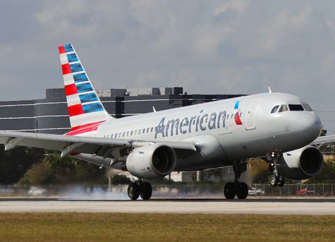 American Airlines Airbus A319-112 (N730US) at  Miami - International, United States