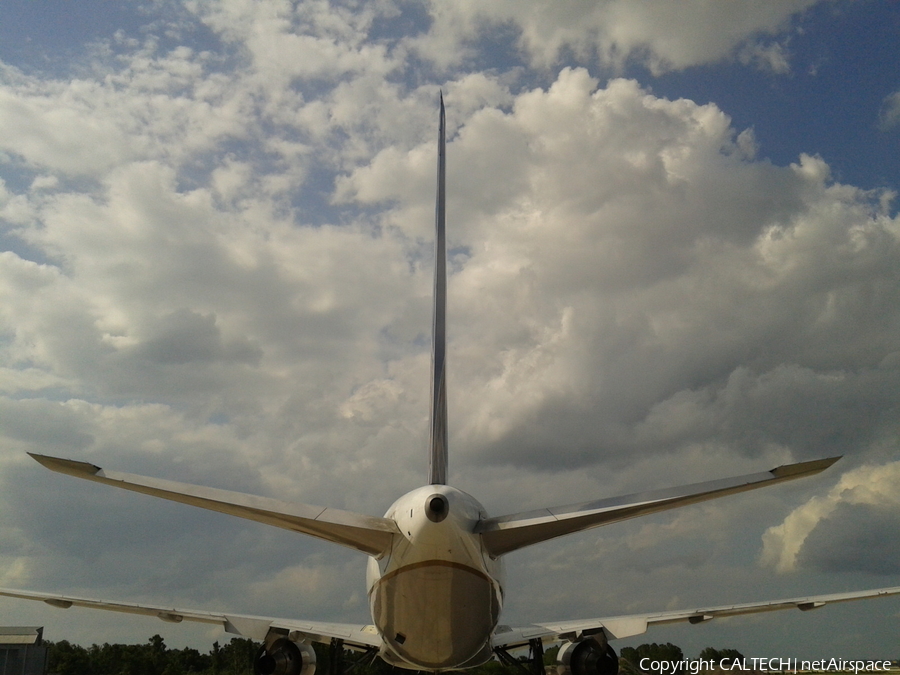 United Airlines Boeing 767-224(ER) (N73152) | Photo 26497