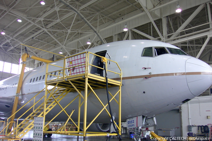 United Airlines Boeing 767-224(ER) (N73152) | Photo 29605