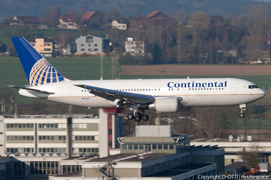 Continental Airlines Boeing 767-224(ER) (N73152) | Photo 197395