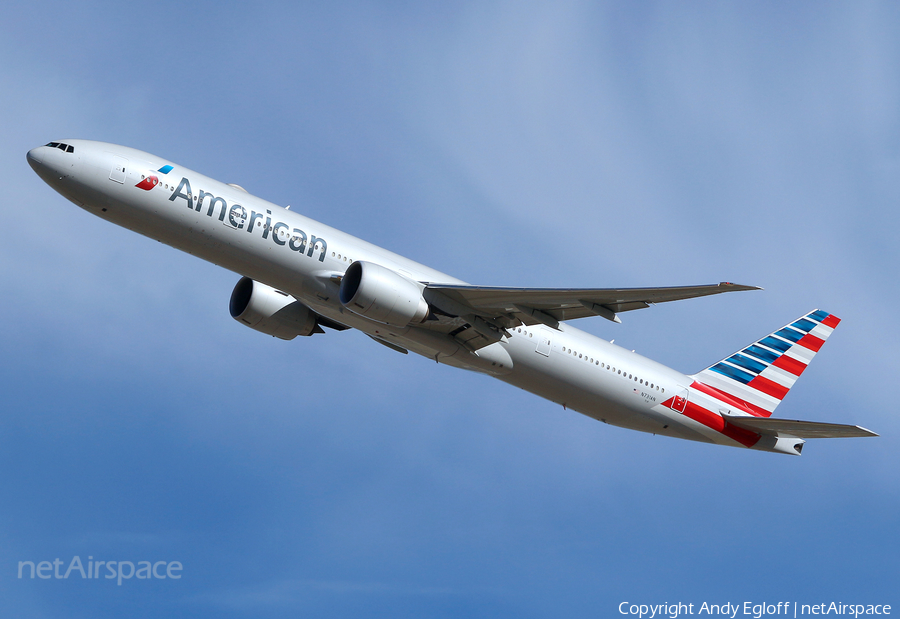 American Airlines Boeing 777-323(ER) (N731AN) | Photo 193404
