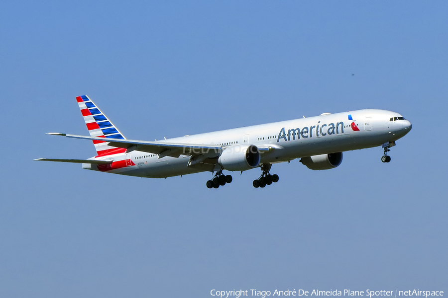 American Airlines Boeing 777-323(ER) (N731AN) | Photo 624176