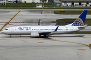 United Airlines Boeing 737-824 (N73251) at  Ft. Lauderdale - International, United States