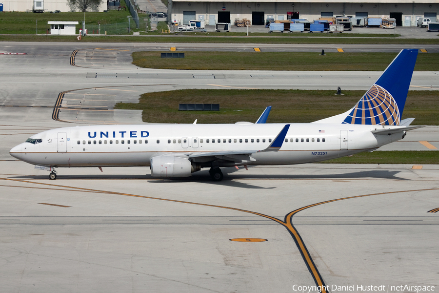 United Airlines Boeing 737-824 (N73251) | Photo 518568