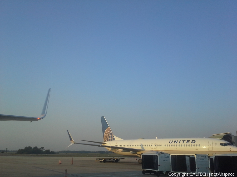 United Airlines Boeing 737-824 (N73259) | Photo 48429