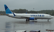 United Airlines Boeing 737-824 (N73270) at  Nashville - International, United States