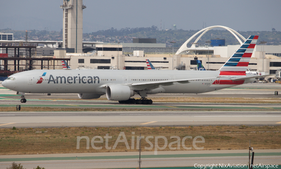 American Airlines Boeing 777-323(ER) (N732AN) | Photo 586849