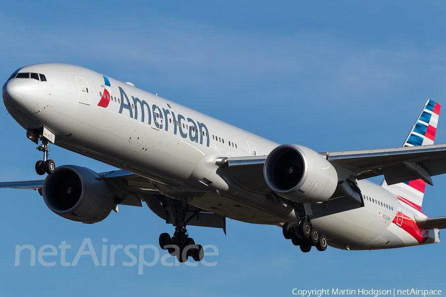 American Airlines Boeing 777-323(ER) (N732AN) | Photo 130260