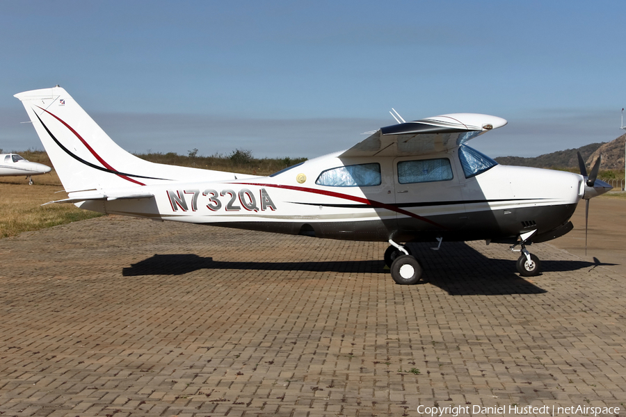 (Private) Cessna 210M Centurion II (N732QA) | Photo 518641