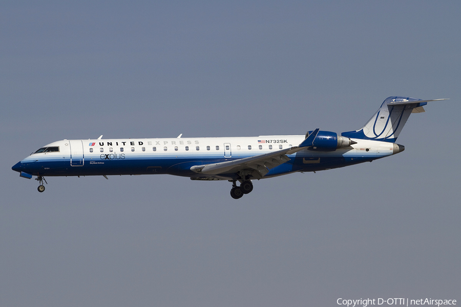 United Express (SkyWest Airlines) Bombardier CRJ-701ER (N732SK) | Photo 341020