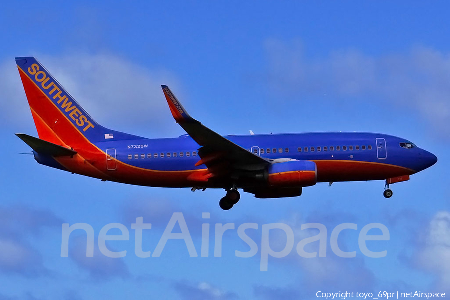 Southwest Airlines Boeing 737-7H4 (N732SW) | Photo 68189