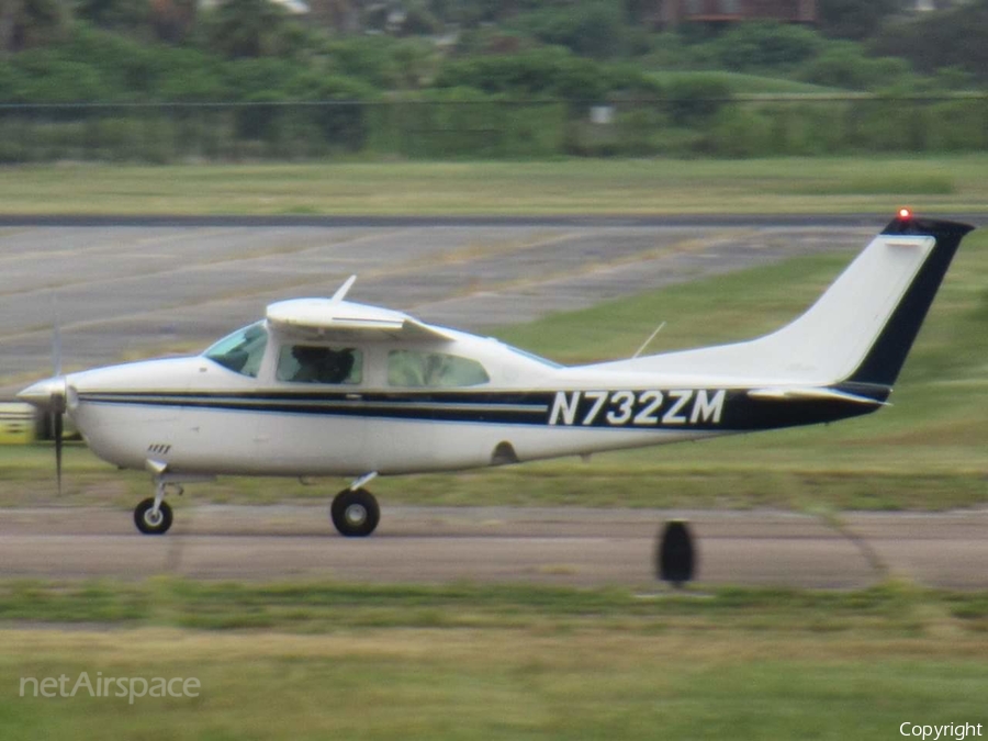 (Private) Cessna T210M Turbo Centurion (N732ZM) | Photo 349947
