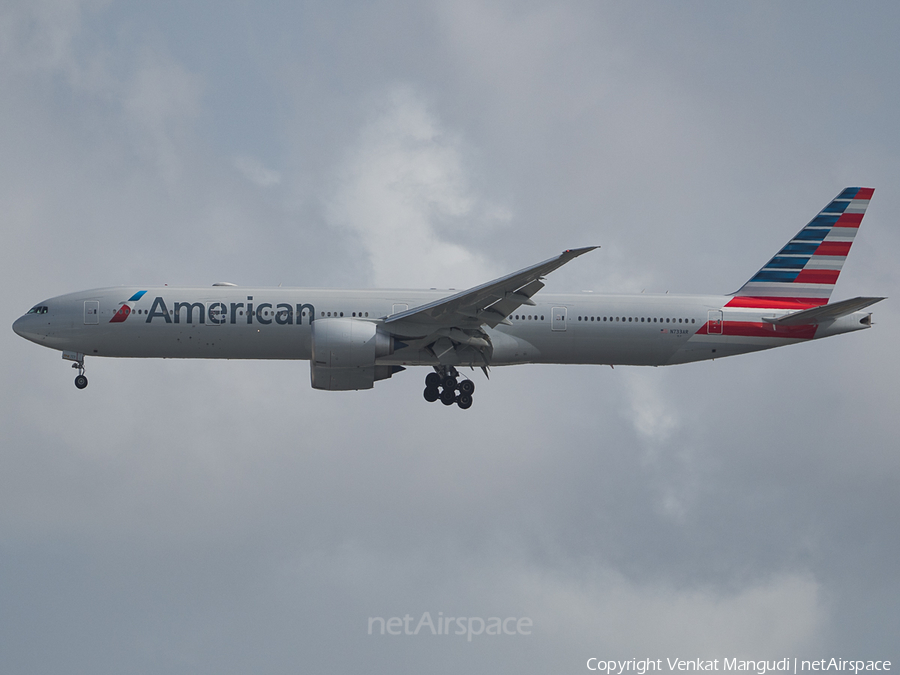 American Airlines Boeing 777-323(ER) (N733AR) | Photo 134165