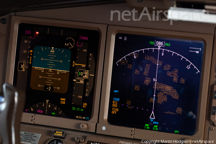 American Airlines Boeing 777-323(ER) (N733AR) | Photo 619224