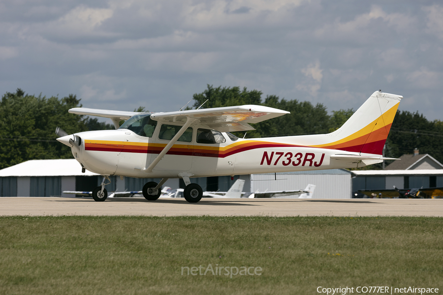 (Private) Cessna 172N Skyhawk (N733RJ) | Photo 633692