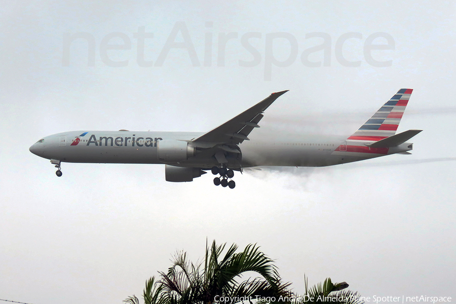 American Airlines Boeing 777-323(ER) (N734AR) | Photo 378657