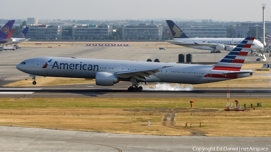 American Airlines Boeing 777-323(ER) (N734AR) | Photo 251975