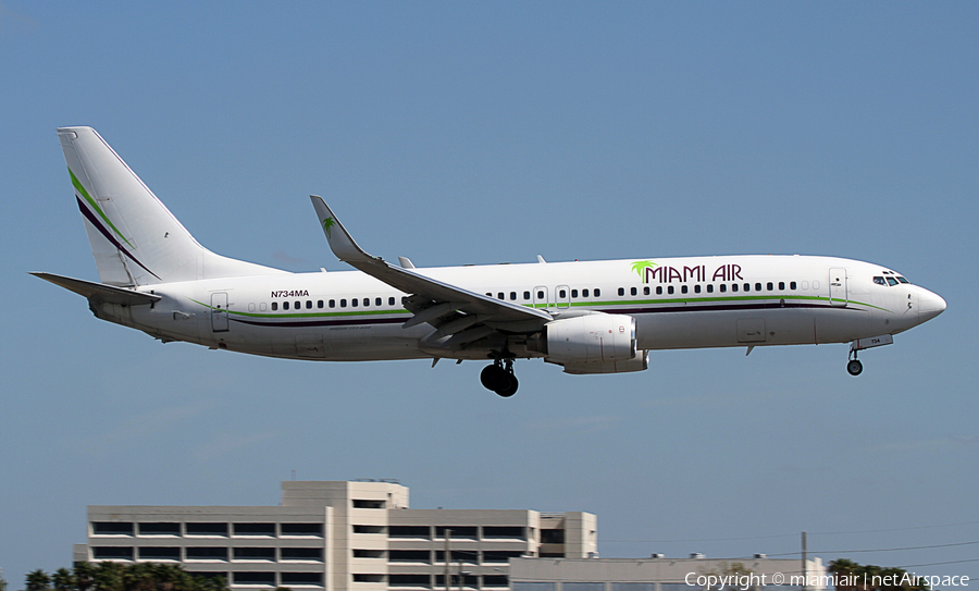 Miami Air International Boeing 737-8Q8 (N734MA) | Photo 5243