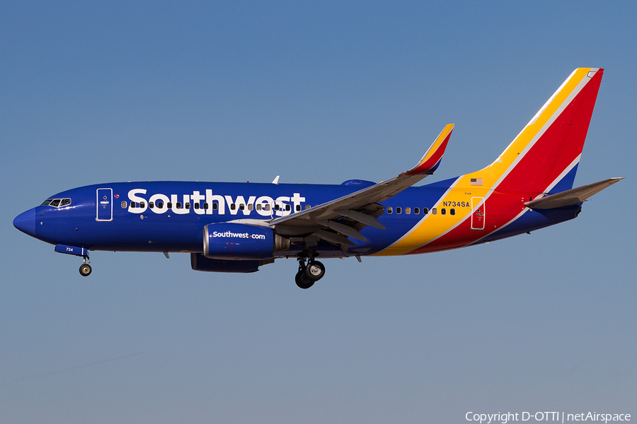 Southwest Airlines Boeing 737-7H4 (N734SA) | Photo 136903
