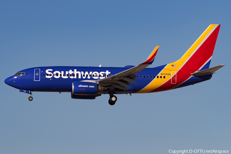 Southwest Airlines Boeing 737-7H4 (N735SA) | Photo 137018