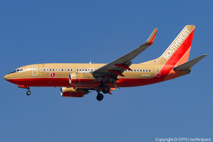 Southwest Airlines Boeing 737-7H4 (N735SA) | Photo 181737