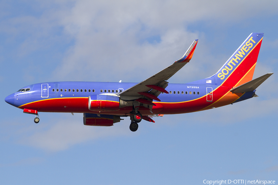 Southwest Airlines Boeing 737-7H4 (N735SA) | Photo 469777