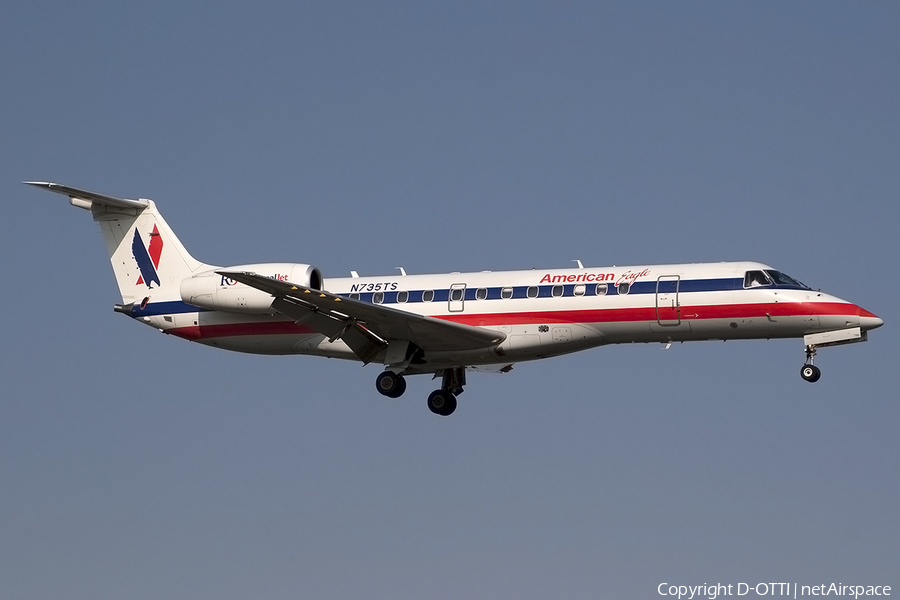 American Eagle Embraer ERJ-135LR (N735TS) | Photo 175468